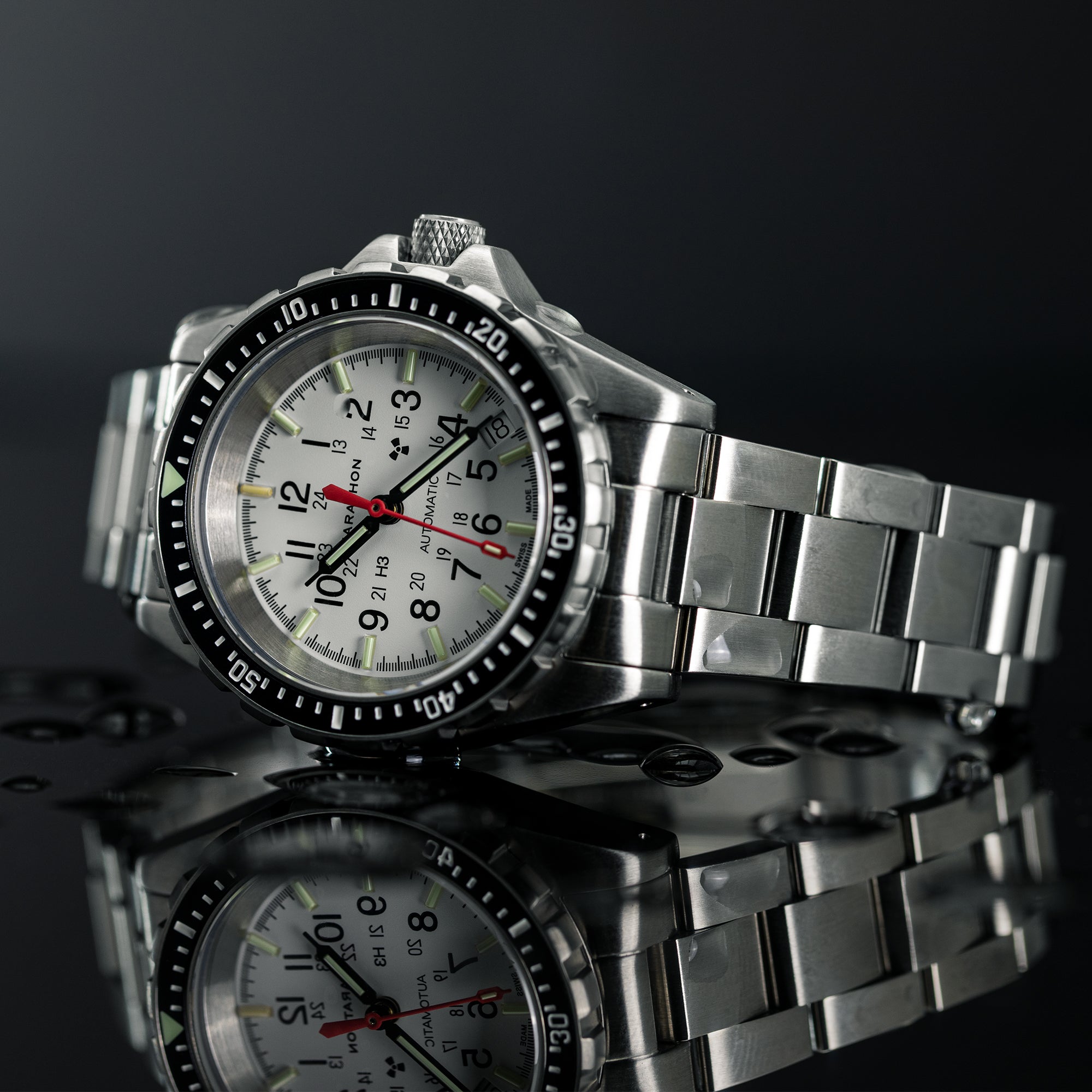 Arctic Edition Medium Diver's Automatic (MSAR Auto) No Government Markings - 36mm - marathonwatch